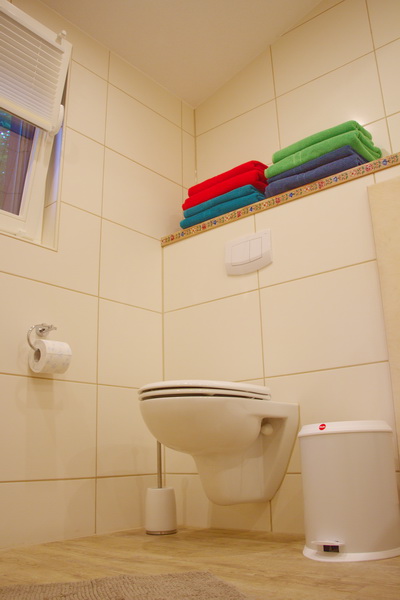 Dusche und WC